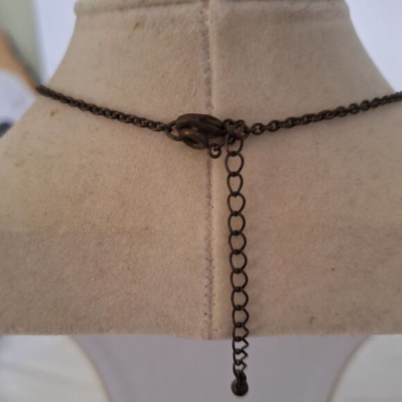 Women's Necklace Red Glass Victorian Style Whimsigoth Gunmetal Y-Drop Vampire - Picture 9 of 11